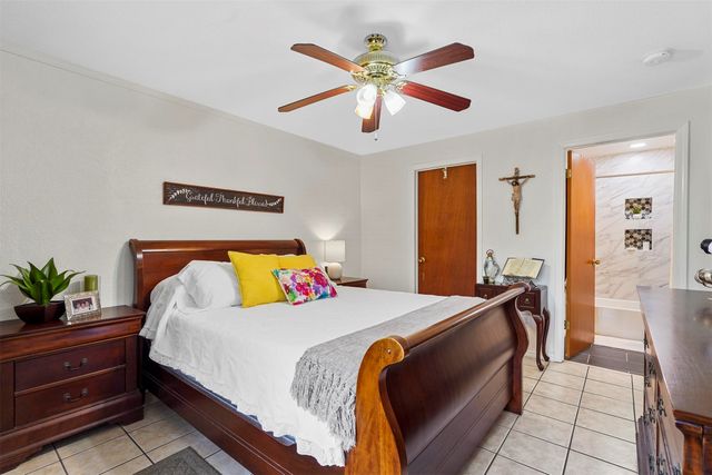 2833 Gordon Avenue, Fort Worth, TX 76110