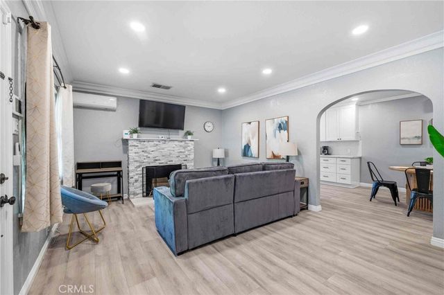 1369 S Euclid Avenue, Ontario, CA 91762
