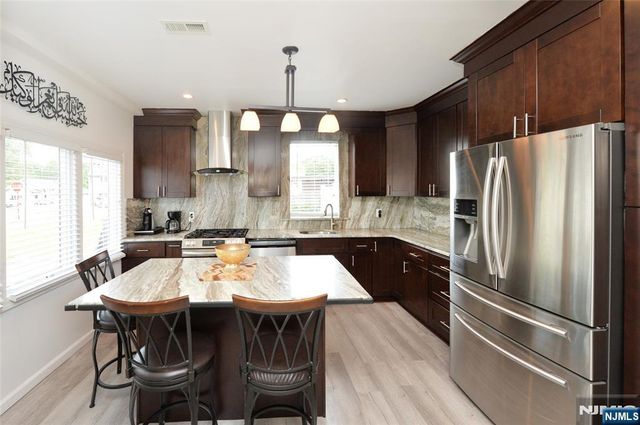 59 Hahn Avenue, Rochelle Park, NJ 07662