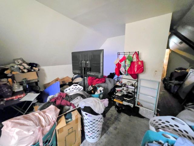 2618 N 17th STREET, Milwaukee, WI 53206
