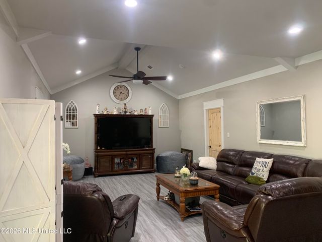 28385 16 Section Road, Pass Christian, MS 39571