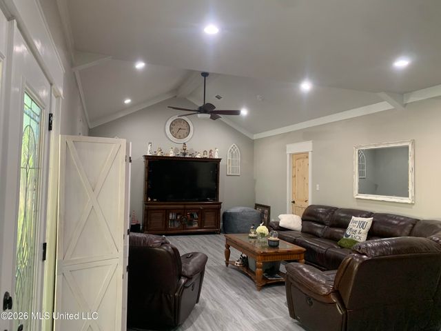 28385 16 Section Road, Pass Christian, MS 39571
