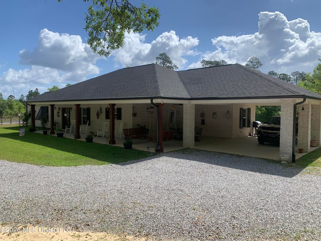 28385 16 Section Road, Pass Christian, MS 39571