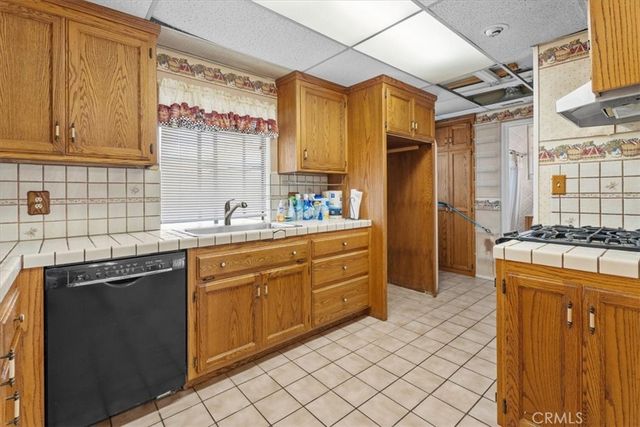 700 W Palm Avenue, El Segundo, CA 90245