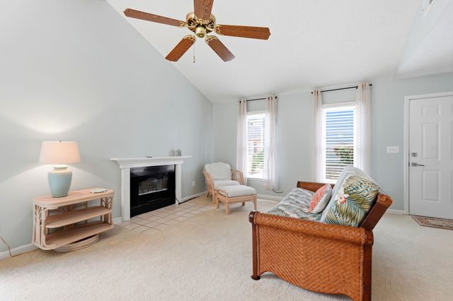 906 Tiffany Ln., North Myrtle Beach, SC 29582