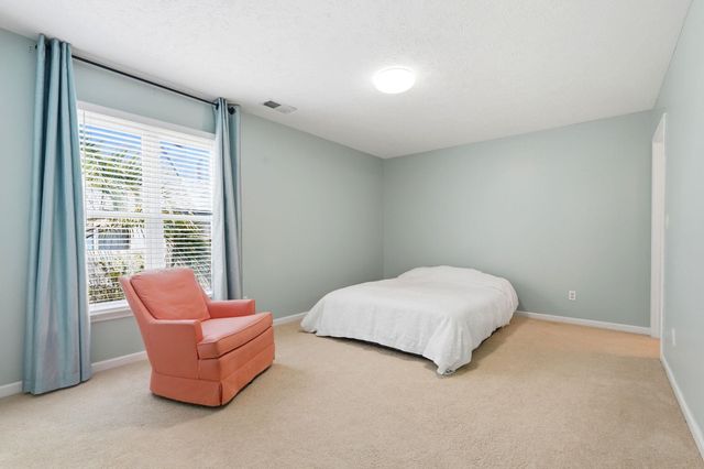 906 Tiffany Ln., North Myrtle Beach, SC 29582