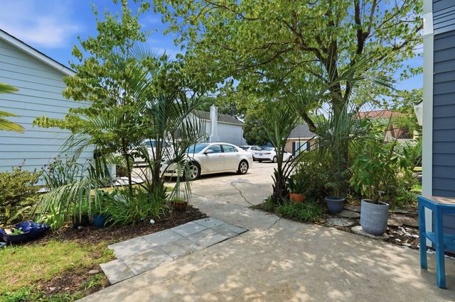 906 Tiffany Ln., North Myrtle Beach, SC 29582