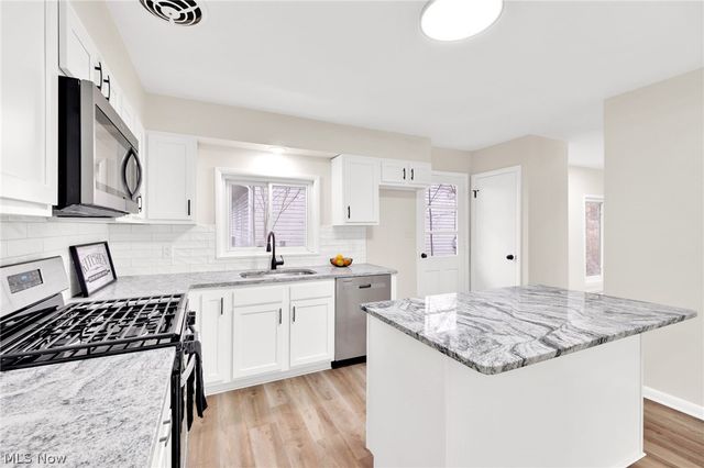 1338 Oak Avenue, Barberton, OH 44203