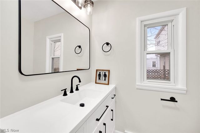 1338 Oak Avenue, Barberton, OH 44203