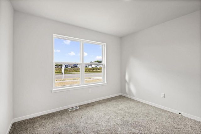 400 Orchid Avenue, Stoughton, WI 53589