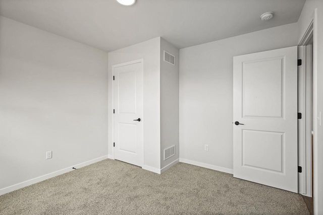 400 Orchid Avenue, Stoughton, WI 53589