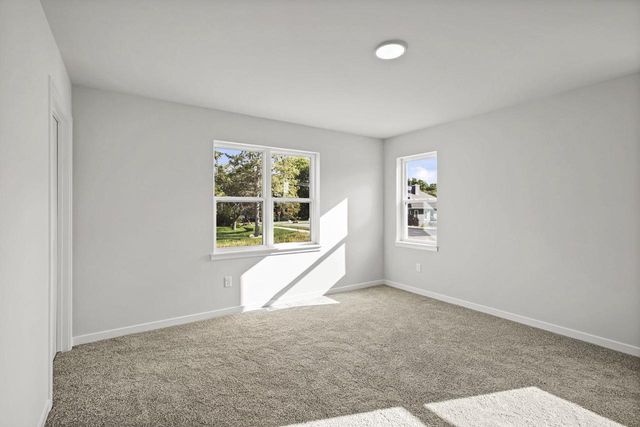 400 Orchid Avenue, Stoughton, WI 53589