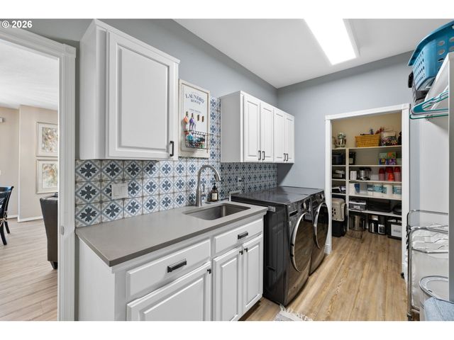 13709 Ne 47TH Ave, Vancouver, WA 98686