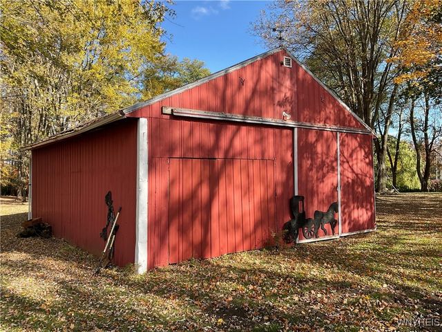 12156 Liberia Road, Marilla, NY 14052