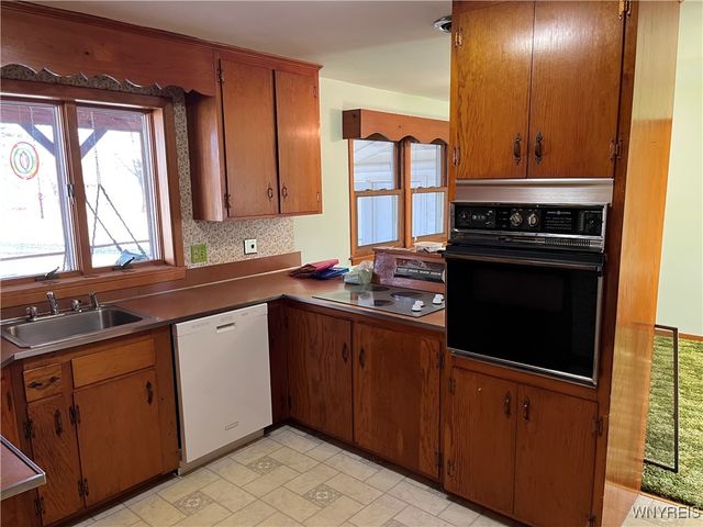 12156 Liberia Road, Marilla, NY 14052