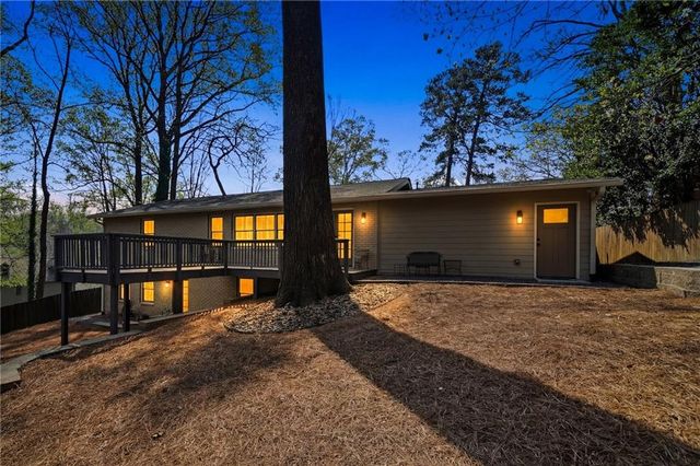 1943 Sunbury Place NW, Atlanta, GA 30318