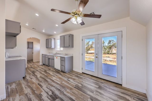 3950 South Rainbow Avenue, Pahrump, NV 89048