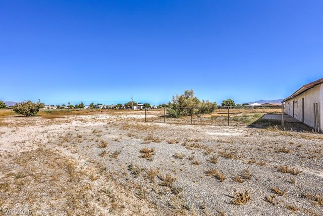 3950 South Rainbow Avenue, Pahrump, NV 89048