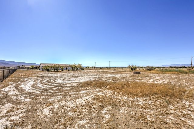 3950 South Rainbow Avenue, Pahrump, NV 89048