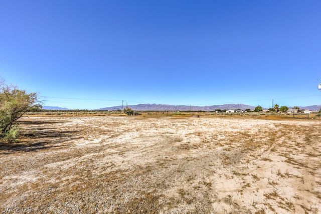 3950 South Rainbow Avenue, Pahrump, NV 89048