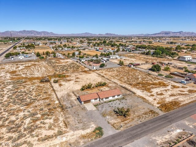 3950 South Rainbow Avenue, Pahrump, NV 89048