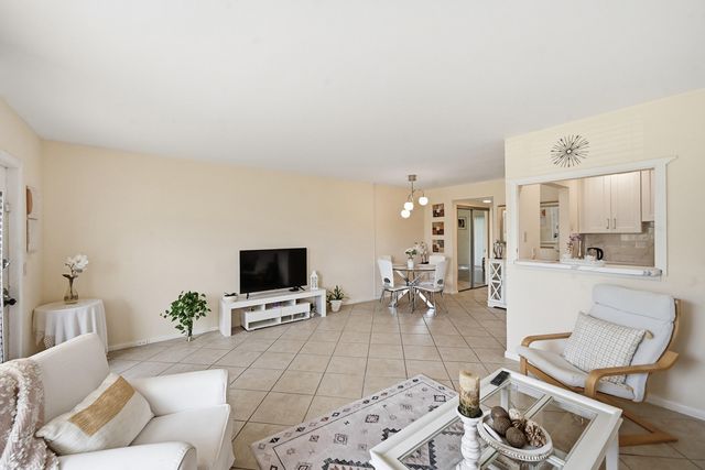 314 Brighton H, Boca Raton, FL 33434