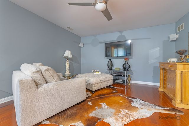 15120 Alpine Drive, Orland Park, IL 60467