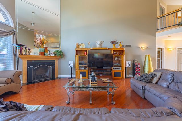 15120 Alpine Drive, Orland Park, IL 60467