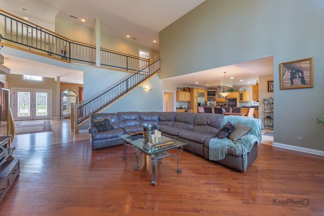 15120 Alpine Drive, Orland Park, IL 60467