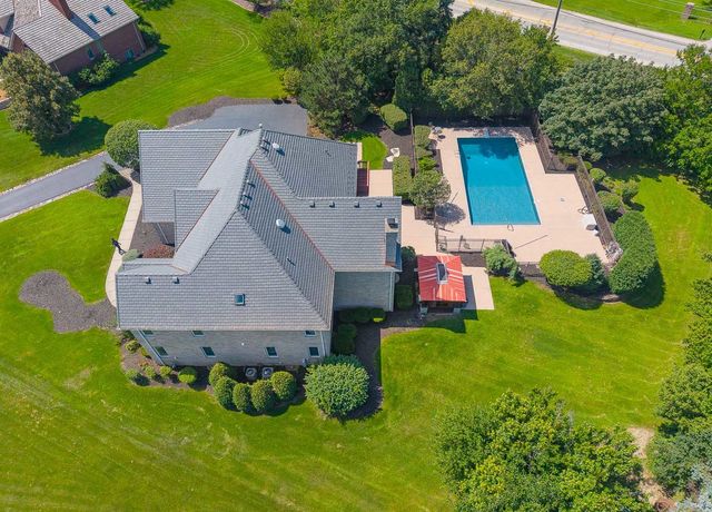 15120 Alpine Drive, Orland Park, IL 60467