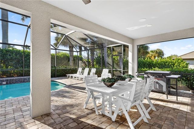 2306 Tangerine LN, Naples, FL 34120