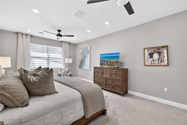 2306 Tangerine LN, Naples, FL 34120