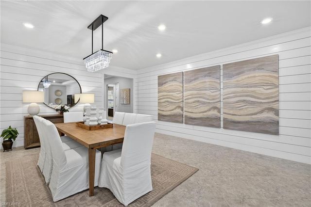 2306 Tangerine LN, Naples, FL 34120