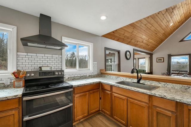 35 Susie Lane, Thornton, NH 03285