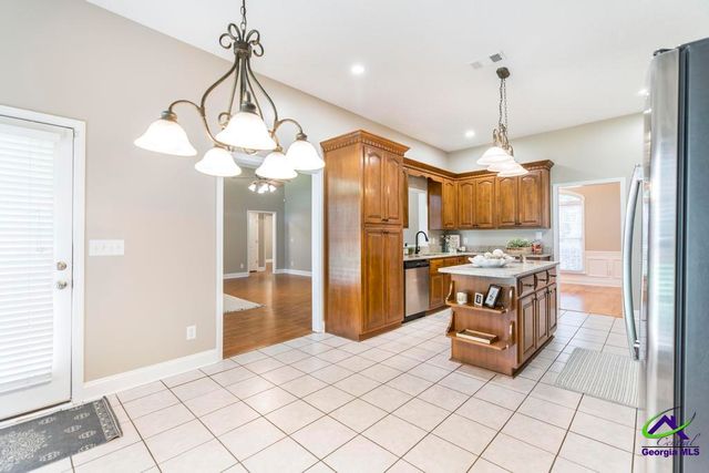 327 Audrey Way, Kathleen, GA 31047
