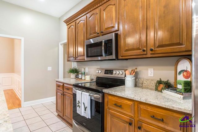 327 Audrey Way, Kathleen, GA 31047