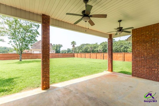 327 Audrey Way, Kathleen, GA 31047