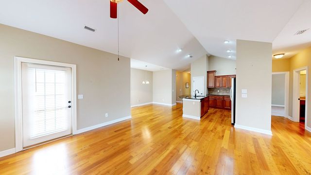 312-4 Hidden Creek Circle, Dothan, AL 36301