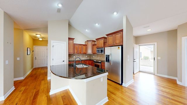 312-4 Hidden Creek Circle, Dothan, AL 36301