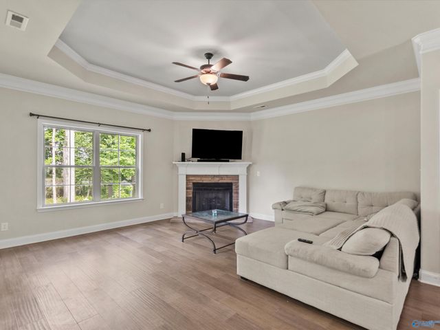 190 Summit Lakes Drive, Athens, AL 35613