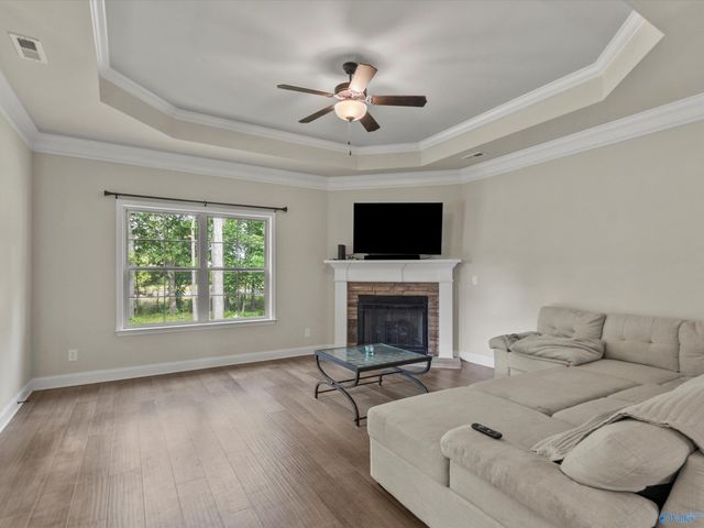190 Summit Lakes Drive, Athens, AL 35613