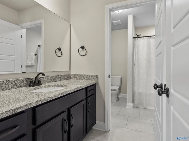 190 Summit Lakes Drive, Athens, AL 35613