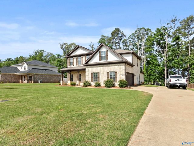 190 Summit Lakes Drive, Athens, AL 35613