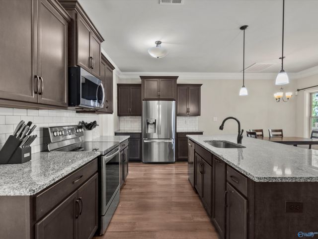 190 Summit Lakes Drive, Athens, AL 35613