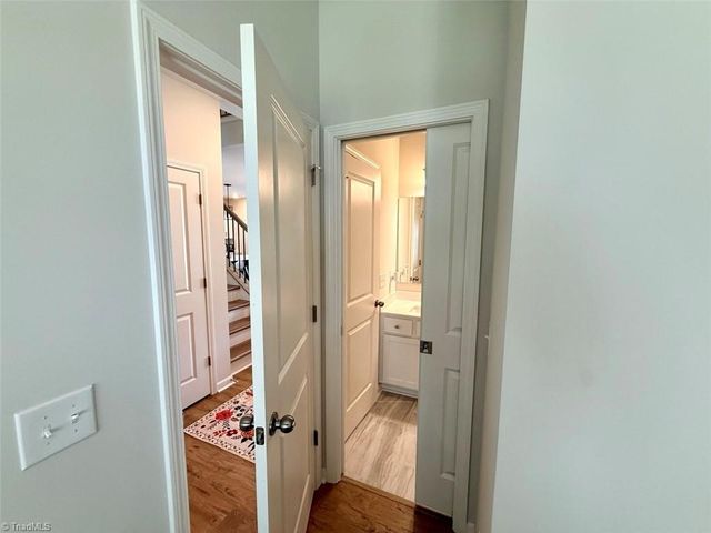 2654 Wood Valley Road, Winston-salem, NC 27106