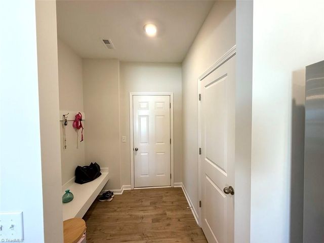 2654 Wood Valley Road, Winston-salem, NC 27106