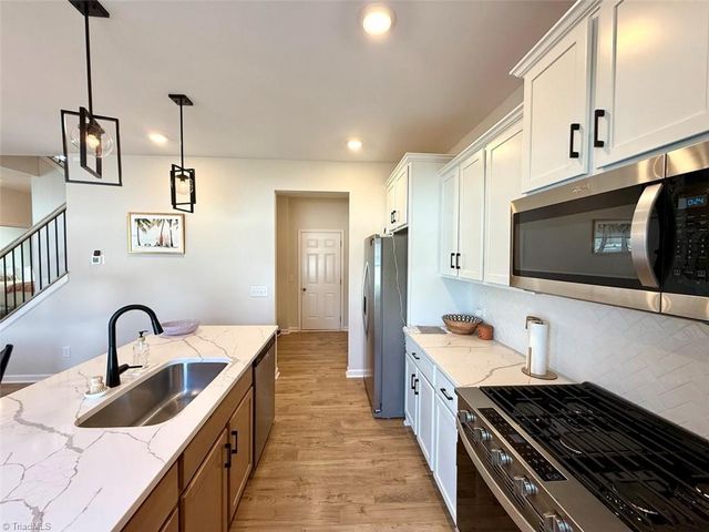 2654 Wood Valley Road, Winston-salem, NC 27106