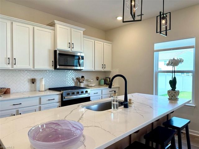 2654 Wood Valley Road, Winston-salem, NC 27106