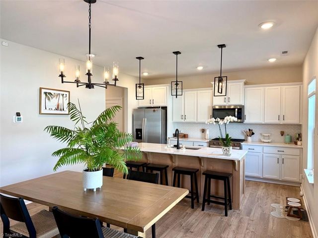 2654 Wood Valley Road, Winston-salem, NC 27106