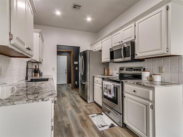 4108 Thorn Burn Place, Oklahoma City, OK 73179